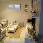 Agradable Casa Con Piscina En Gondomar