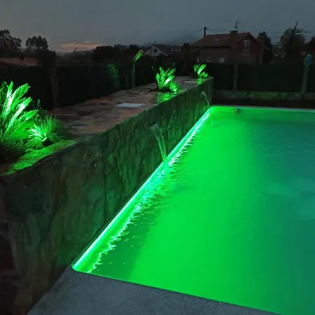 Agradable Casa Con Piscina En Gondomar Понтеведра