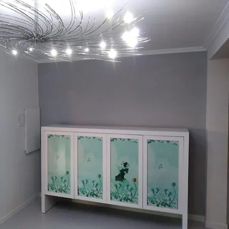 Agradable Casa Con Piscina En Gondomar Понтеведра