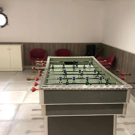 Agradable Casa Con Piscina En Gondomar Понтеведра