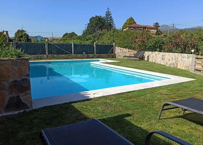 Agradable Casa Con Piscina En Gondomar Pontevedra