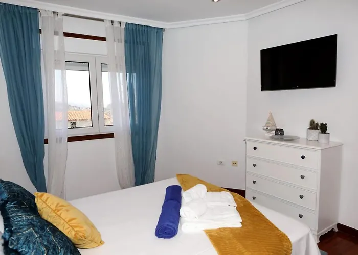 Agradable Casa Con Piscina En Gondomar